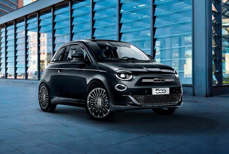 Stellantis, l'attesa per la nuova Fiat 500 aumenta