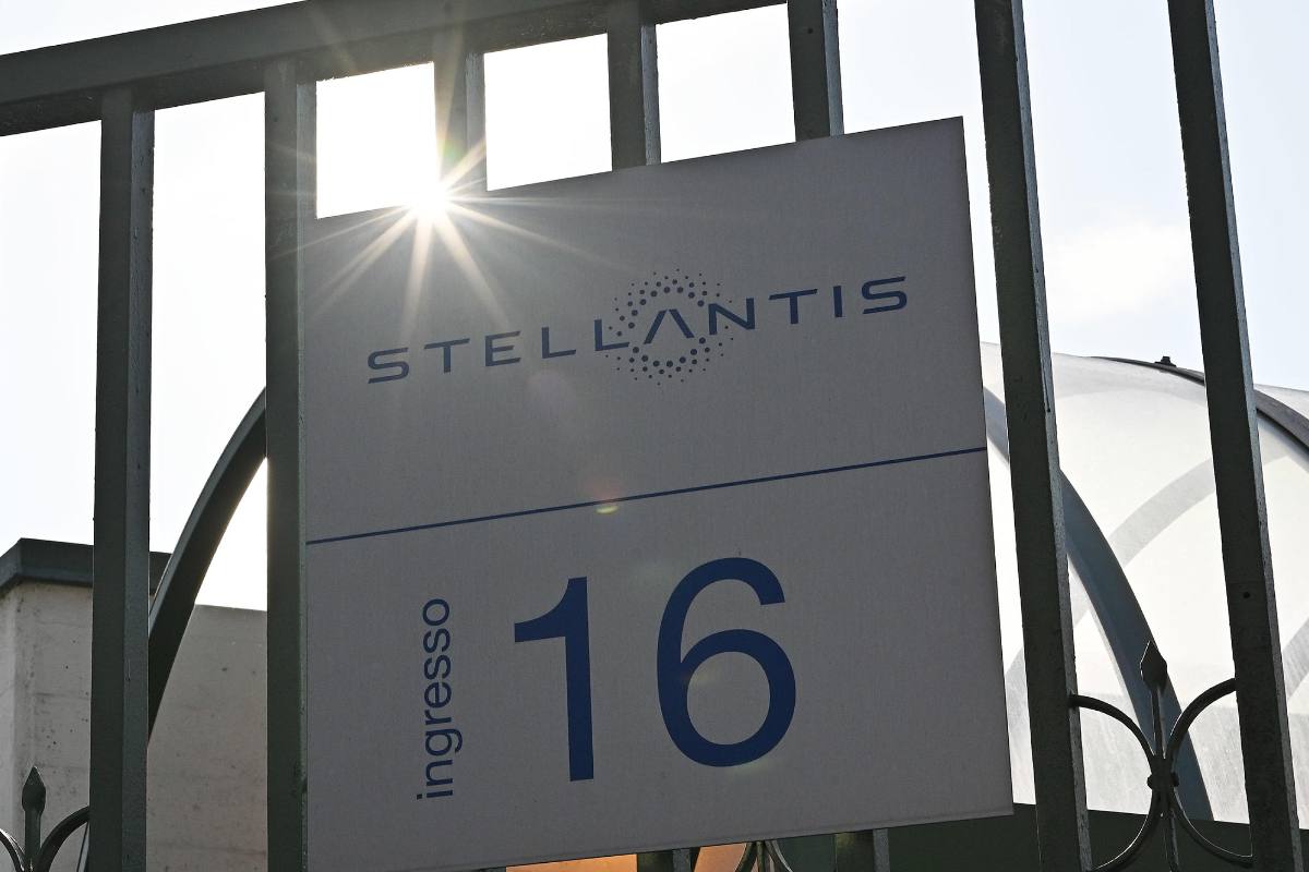 Stellantis, ancora uno stop alla produzione