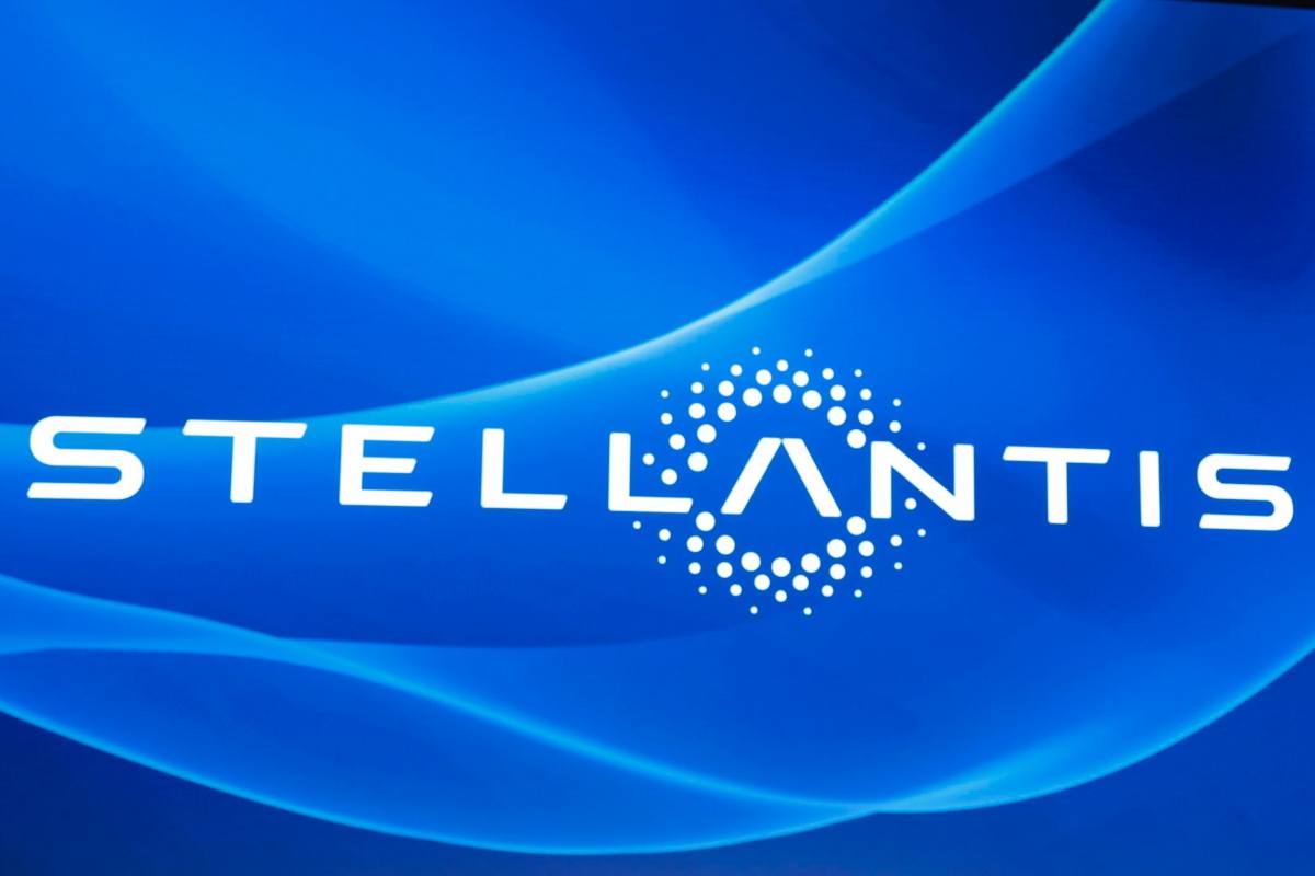 logo stellantis